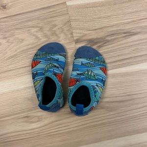 L-Run Fish Water Shoe Toddler size 5 -5.5 EU 20-21